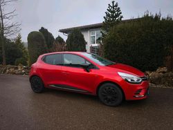 Rot Gebraucht 2019 Renault Clio IV LIMITED Kleinwagen | 6.500 € (Guter Preis)