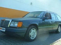 Mercedes 230