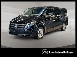 Obsidianschwarz metallic Gebraucht 2024 Mercedes Vito Kombi | 48.930 €