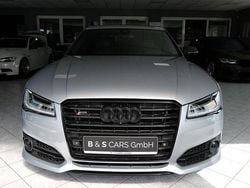 Silber Gebraucht 2016 Audi S8 plus Sport Limousine | 31.999 €