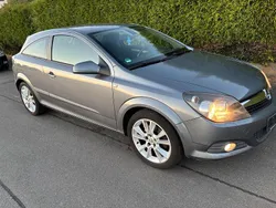 Grau Gebraucht 2007 Opel Astra GTC Coupé | 1.300 €