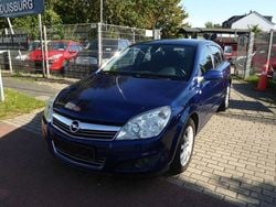 Blau Gebraucht 2007 Opel Astra Edition Limousine | 3.250 € (Etwas zu teuer)