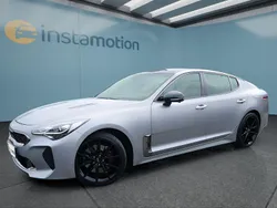 Grau Gebraucht 2023 Kia Stinger 2 Limousine | 47.599 € (Etwas zu teuer)