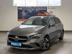Grau Gebraucht 2024 Mercedes B220 Van / Kleinbus | 35.690 € (Guter Preis)