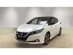 Brilliant white / black (metallic) Gebraucht 2021 Nissan Leaf Tekna Kleinwagen | 23.490 €