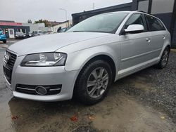 Silber Gebraucht 2011 Audi A3 Sportback Attraction Limousine | 4.000 € (Superpreis)