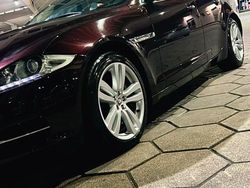 Violet Gebraucht 2012 Jaguar XJ Limousine | 7.999 € (Guter Preis)