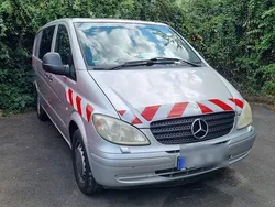 Silber Gebraucht 2004 Mercedes Vito Van / Kleinbus | 2.200 €