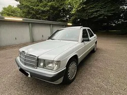 Weiß Gebraucht 1988 Mercedes 190 Limousine | 4.950 €