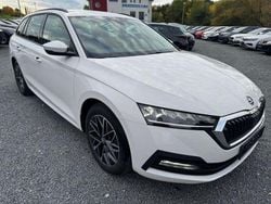 Weiß Gebraucht 2022 Skoda Octavia Ambition Kombi | 20.180 € (Guter Preis)