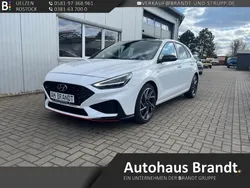 Weiss Gebraucht 2024 Hyundai i30 N Line Limousine | 24.990 € (Fairer Preis)