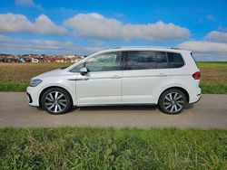 Weiß Gebraucht 2018 VW Touran R-line Van / Kleinbus | 19.500 € (Fairer Preis)