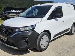 Weiss Gebraucht 2024 Nissan Townstar N-Connecta Van / Kleinbus | 24.490 € (Fairer Preis)