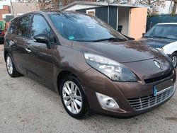 Braun Gebraucht 2011 Renault Grand Scénic III Van / Kleinbus | 4.250 € (Guter Preis)