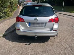 Silber Gebraucht 2013 Opel Astra Kombi | 4.500 € (Fairer Preis)