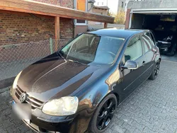 Schwarz Gebraucht 2007 VW Golf V Limousine | 5.999 €