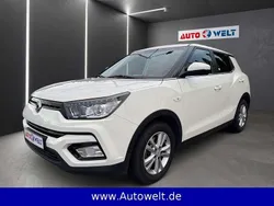 Weiß Gebraucht 2018 Ssangyong Tivoli SUV | 9.999 € (Guter Preis)
