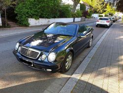 Blau Gebraucht 2001 Mercedes CLK200 Avantgarde Cabrio | 2.800 € (Superpreis)