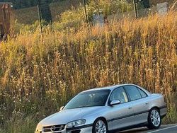 Silber Gebraucht 1998 Opel Omega Limousine | 3.298 € (Teuer)