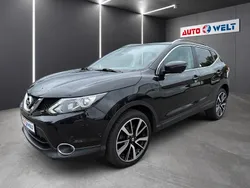 Schwarz Gebraucht 2015 Nissan Qashqai SUV | 12.490 € (Fairer Preis)
