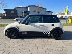 Beige Gebraucht 2005 Mini Cooper Seven Kleinwagen | 2.600 € (Fairer Preis)