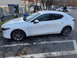 Weiß Gebraucht 2024 Mazda 3 Sky Limousine | 25.500 € (Fairer Preis)