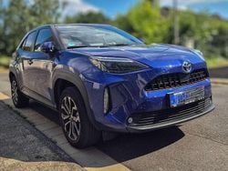 Blau Gebraucht 2024 Toyota Yaris Cross Team SUV | 29.990 €