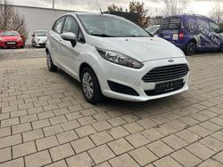 Weiß Gebraucht 2013 Ford Fiesta Trend Limousine | 3.999 €