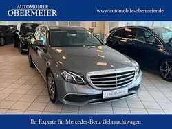 Grau (selenitgrau) Gebraucht 2018 Mercedes E250 Luxury Kombi | 29.950 € (Etwas zu teuer)