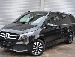 Obsidianschwarz metallic Gebraucht 2022 Mercedes V300 Avantgarde Van / Kleinbus | 55.790 € (Guter Preis)