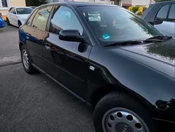 Schwarz Gebraucht 2002 Audi A3 Attraction Limousine | 580 € (Superpreis)