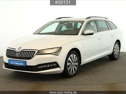 Weiß Gebraucht 2022 Skoda Superb Ambition Kombi | 25.890 € (Guter Preis)