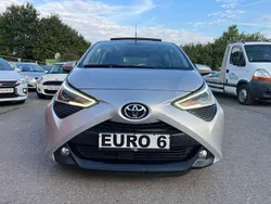 Silber Gebraucht 2018 Toyota Aygo x-sky Kleinwagen | 7.999 € (Fairer Preis)