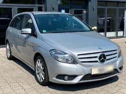 Silber Gebraucht 2012 Mercedes B180 Van / Kleinbus | 10.700 € (Guter Preis)
