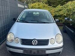 Grau Gebraucht 2002 VW Polo Kleinwagen | 650 € (Guter Preis)