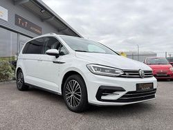 Weiß Gebraucht 2017 VW Touran Highline Van / Kleinbus | 20.490 € (Teuer)