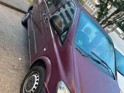 Rot Gebraucht 2006 Mercedes Vito Van / Kleinbus | 1.950 € (Etwas zu teuer)