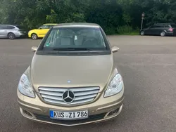 Mercedes B200
