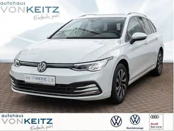 Weiss Gebraucht 2023 VW Golf VIII Active Kombi | 23.490 € (Superpreis)