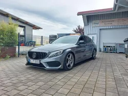 Grau Gebraucht 2017 Mercedes 220 Kombi | 21.999 € (Teuer)