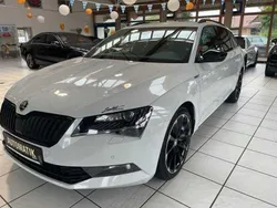 Moonweissmetallic (metallic) Gebraucht 2019 Skoda Superb SportLine Kombi | 18.900 € (Fairer Preis)