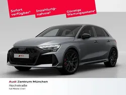 Grau Neu 2025 Audi RS3 Sportback Sport Kleinwagen | 79.545 € (Etwas zu teuer)