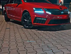 Rot Gebraucht 2018 Skoda Octavia vRS Kombi | 16.400 € (Etwas zu teuer)