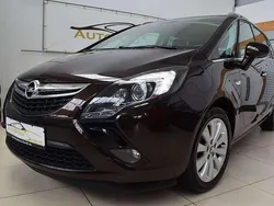 Braun Gebraucht 2013 Opel Zafira Tourer Innovation Van / Kleinbus | 9.999 € (Fairer Preis)