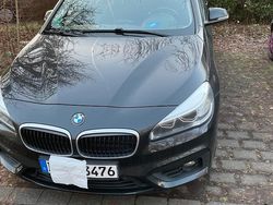 Schwarz Gebraucht 2016 BMW 218 Advantage Limousine | 13.500 € (Fairer Preis)