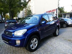 Blau Gebraucht 2003 Toyota RAV4 SUV | 8.950 € (Teuer)