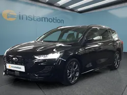 Schwarz Gebraucht 2024 Ford Focus Kombi | 25.399 € (Guter Preis)