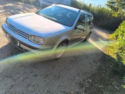 Silber Gebraucht 2003 VW Golf IV Kombi | 950 €