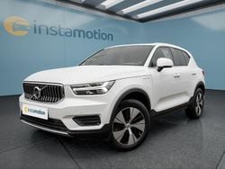 Weiß Gebraucht 2022 Volvo XC40 SUV | 30.649 € (Guter Preis)
