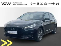 Schwarz Gebraucht 2024 Hyundai i30 Advantage Limousine | 23.990 € (Fairer Preis)